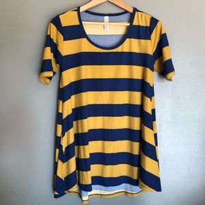 🛍️Stripe Tunic Perfect Tee LuLaRoe 3/$15